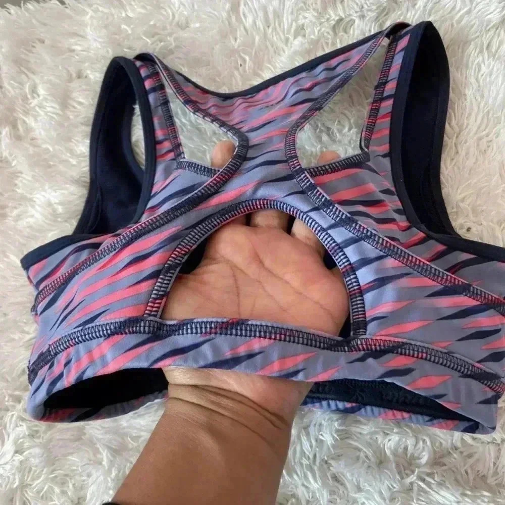 Athleta Sports Bra - Picture 3 of 5